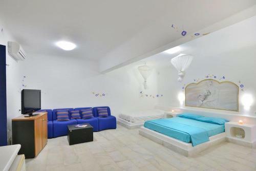 Paraga Villa Sleeps 20 With Pool And Air Con