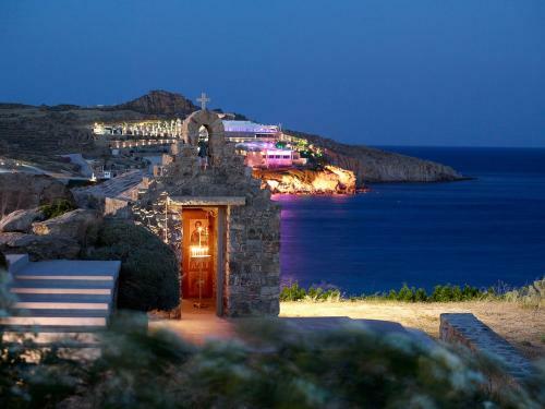 Paraga Villa Sleeps 32 With Pool And Air Con