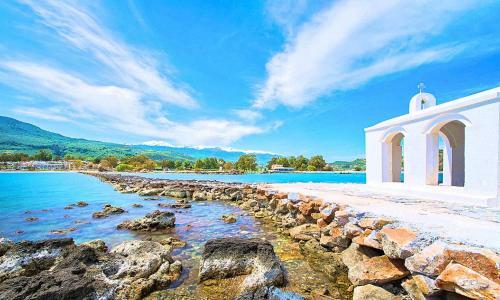 Orientem Villa Heated Pool