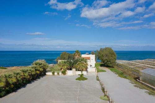 Hara's Beach Villa