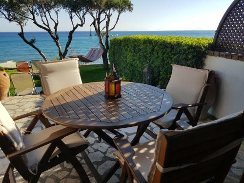 Apartamento Corfu Glyfada Beachfront House 52
