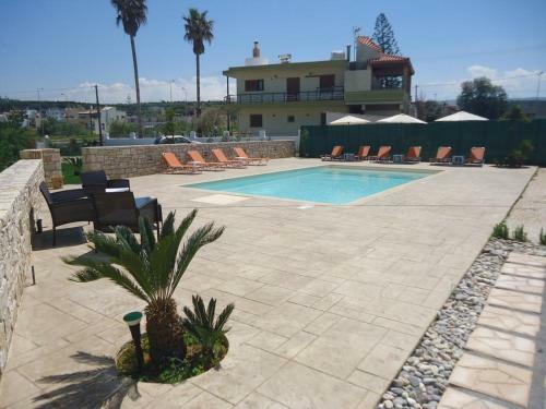 Apartment With Sea View And Swimming Pool