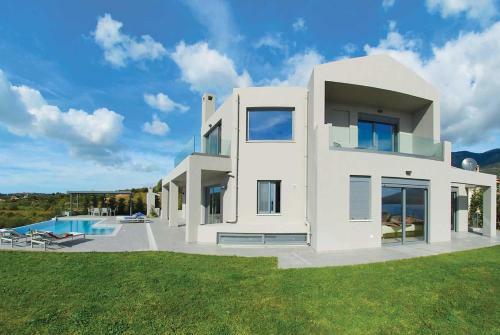 Villa Trapezaki Bay View