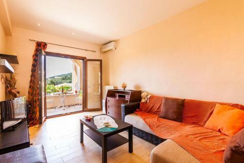 Apartamento Loukia's 4