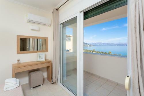 Akti Barbati Villa Ena