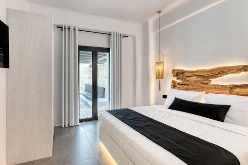 Hotel Ftelia Black Villas
