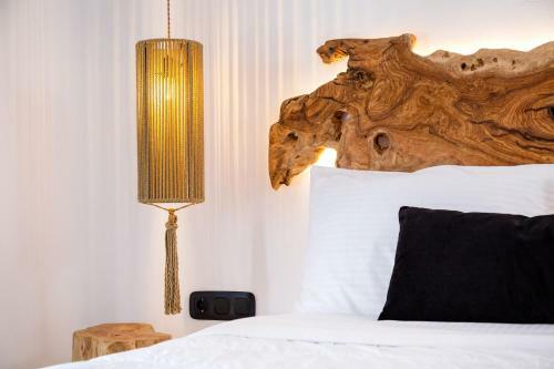 Hotel Ftelia Black Villas