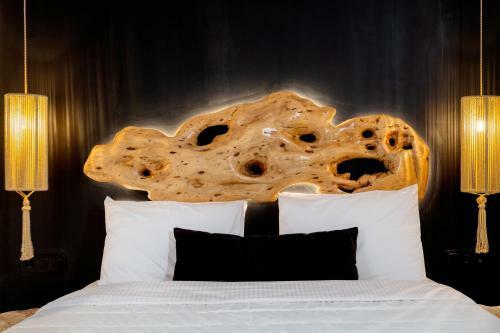 Hotel Ftelia Black Villas