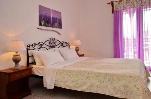 Hostal Manos Studios