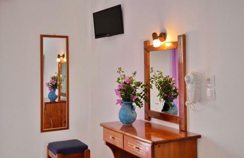 Hostal Manos Studios