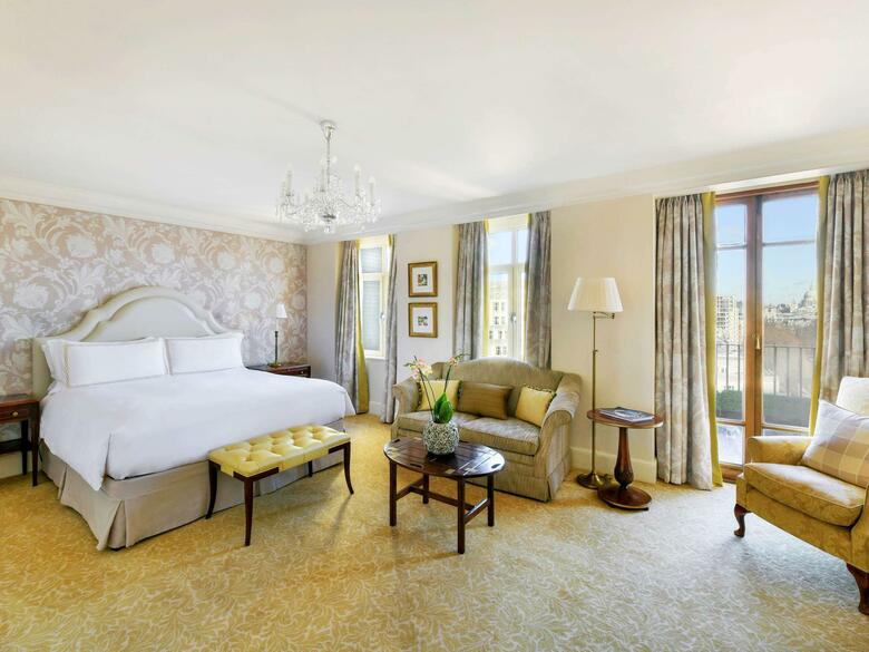 Hotel The Savoy