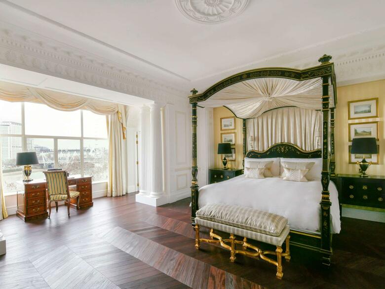 Hotel The Savoy