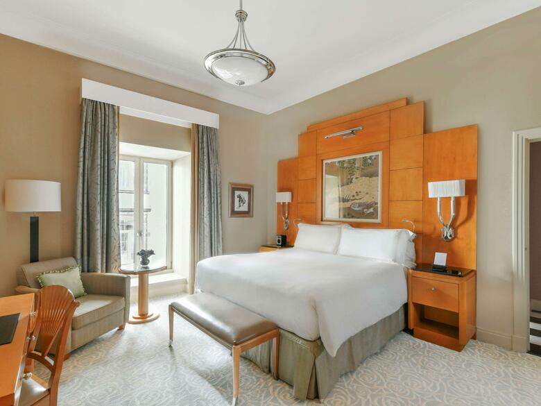 Hotel The Savoy