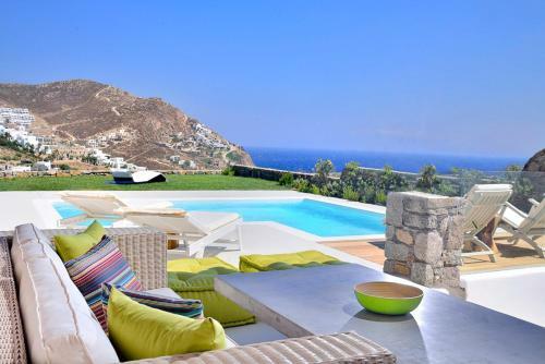 Elia Villa Sleeps 5 With Pool And Air Con
