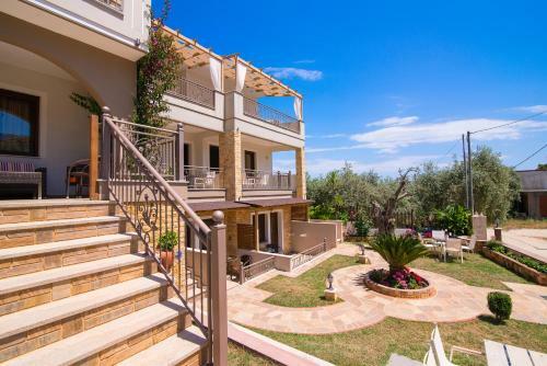 Elekon Apartments