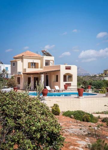 Tersanas Luxury Three-bedroom Villas