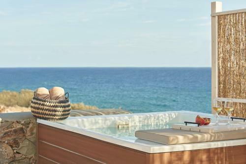 Hotel Volcano Luxury Suites Milos