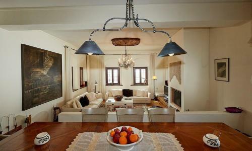 Black Diamond Luxury Unique Villa Pelion