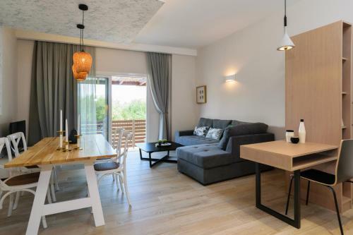 Iliana Apartments