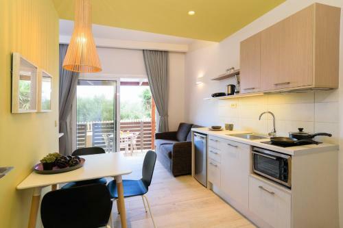 Iliana Apartments