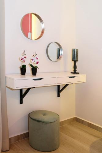 Iliana Apartments