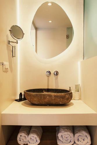 Hotel Aliv Stone Suites & Spa