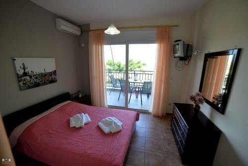 Hostal Ziourkas Apartments