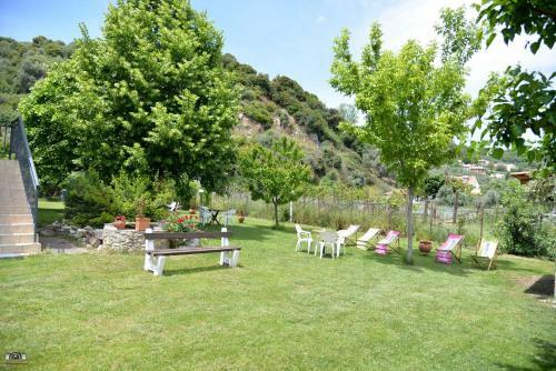 Hostal Ziourkas Apartments
