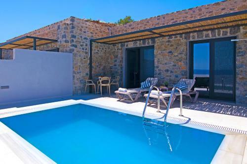 Varkotopi Villas