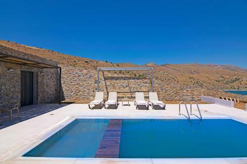 Varkotopi Villas