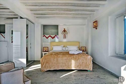 Faros Armenistis Villa Sleeps 16 With Pool And Air Con