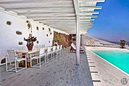 Faros Armenistis Villa Sleeps 16 With Pool And Air Con