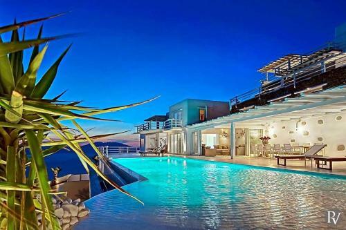 Faros Armenistis Villa Sleeps 16 With Pool And Air Con