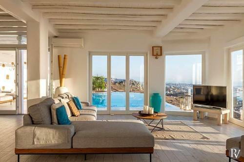 Faros Armenistis Villa Sleeps 18 With Pool And Air Con