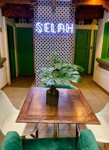 Selah Hotel & Coffee