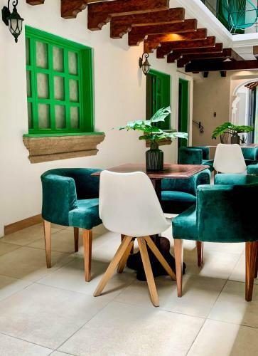 Selah Hotel & Coffee