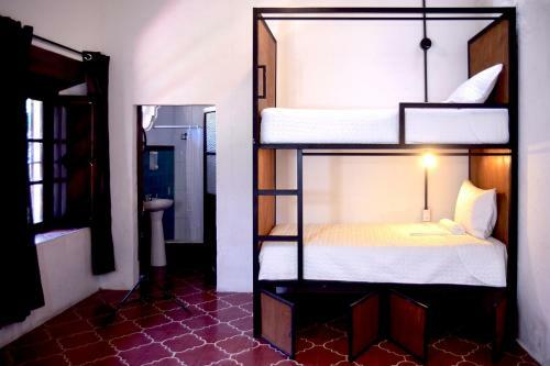 Hostal Tzunun Hostel