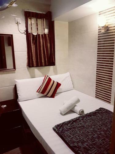 Hostal Simplex Guesthouse