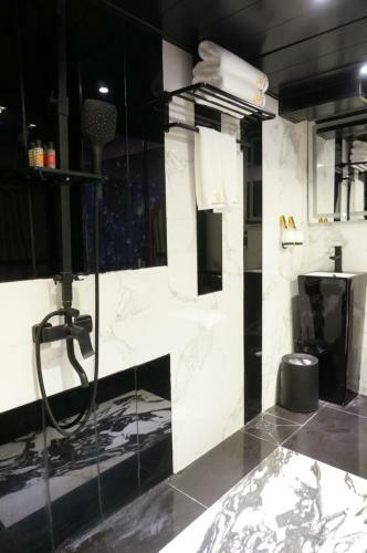 Hostal Star City Hotel