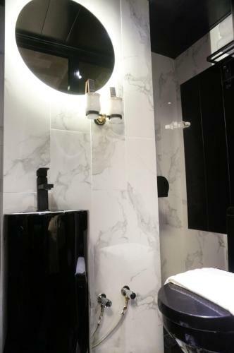 Hostal Star City Hotel