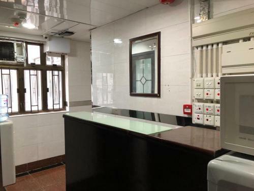 Hostal Crystal Hostel