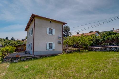 Apartments Pino
