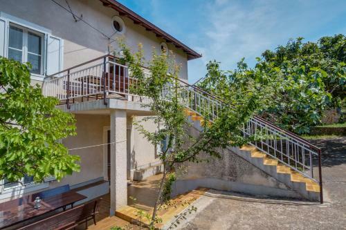 Apartments Pino