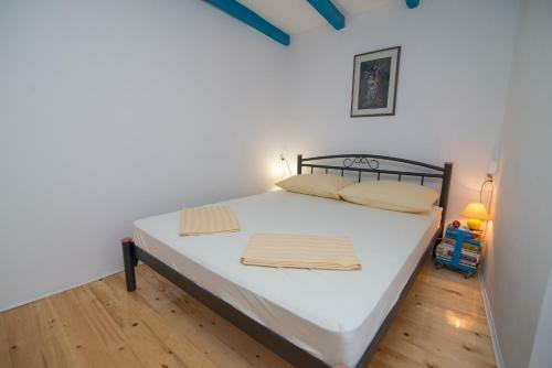 Apartamento Losinj Haus With Pool