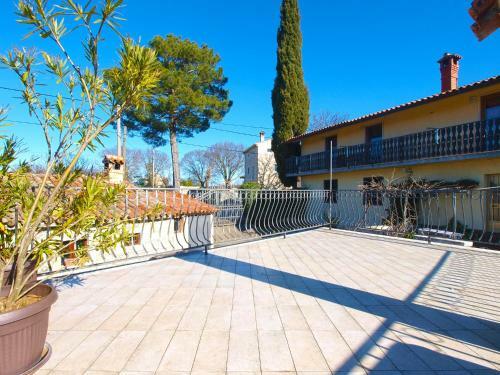 Apartments Helena 1992