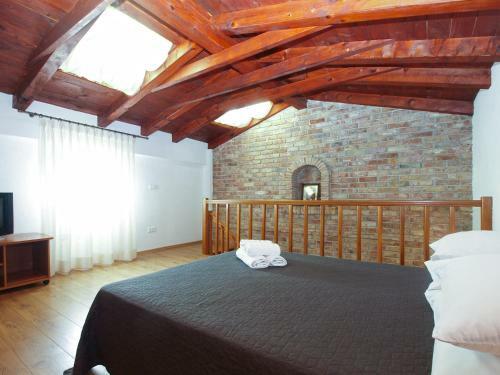 Apartments Helena 1992