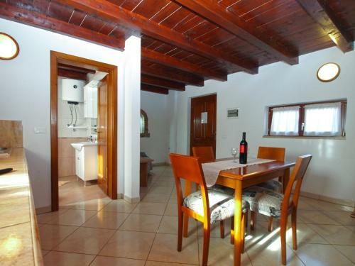 Apartments Helena 1992