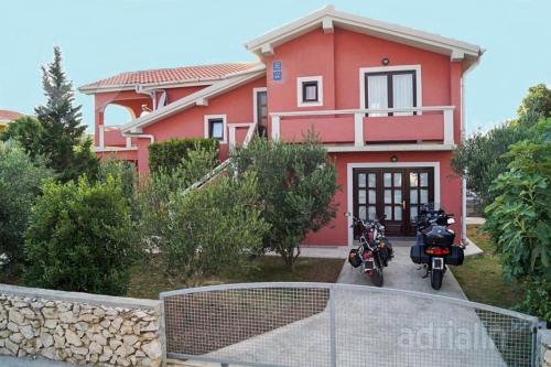 Apartamento Holiday Home 193472