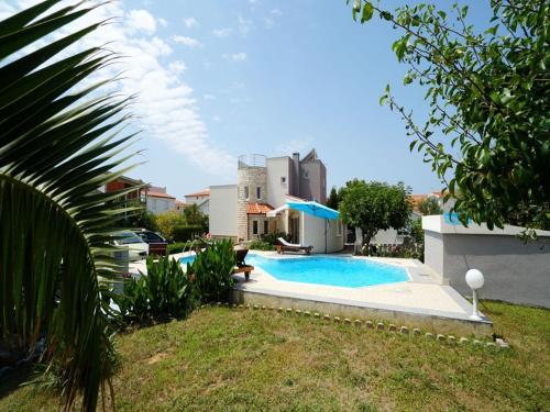 Luxurious Villa In Vir With Swimming Pool