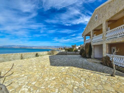 Apartment Fliri